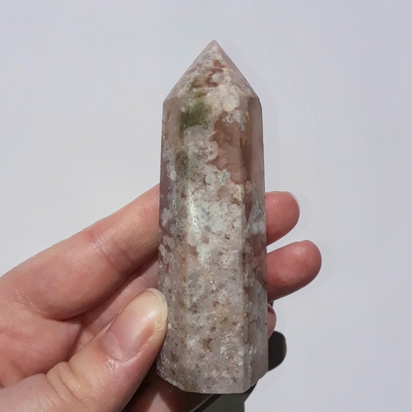 Flower Agate Tower *chipped tip* - Picture 3 of 5